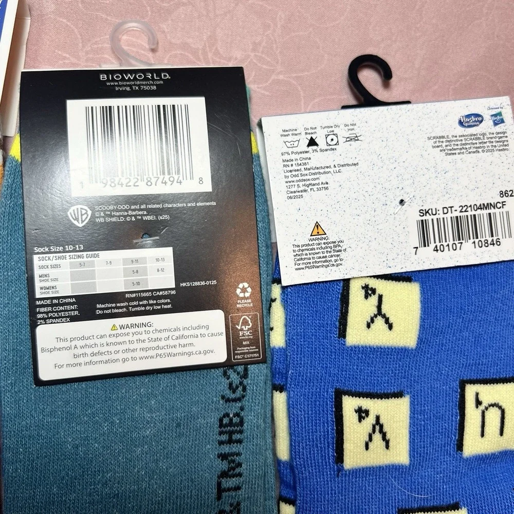 Lot Of 4 Novelty Unisex Crew Socks White Castle‎ Scooby Doo Scrabble Size 6-12